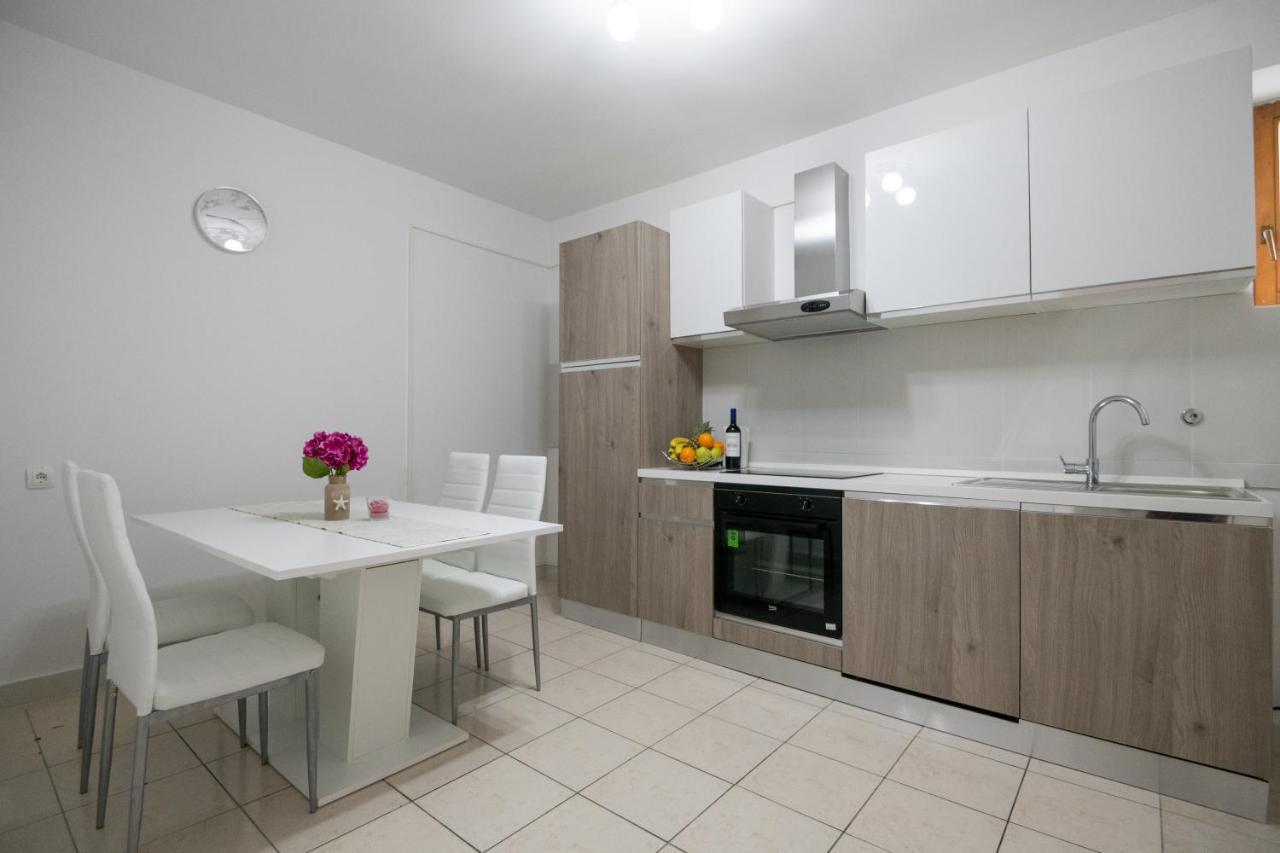 Apartman Ruza Podgora Eksteriør billede