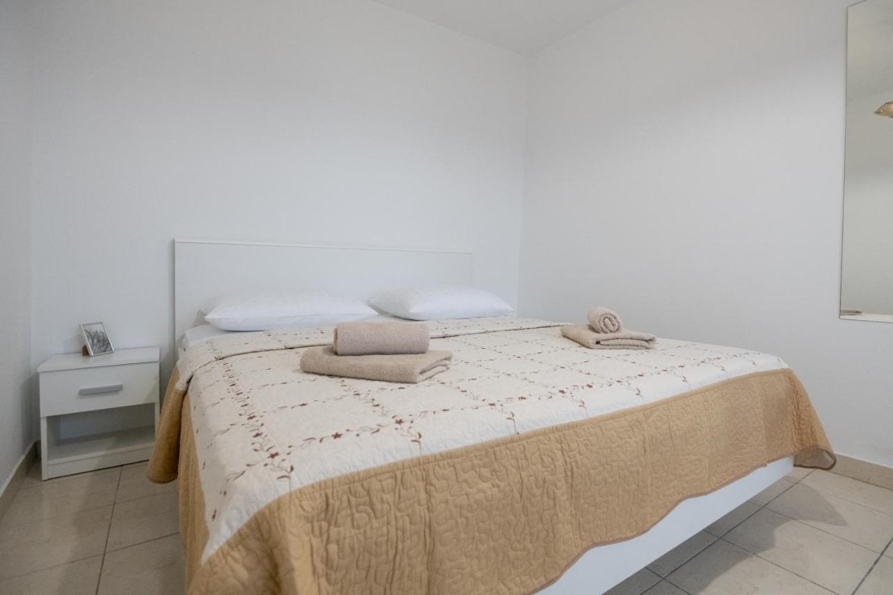 Apartman Ruza Podgora Eksteriør billede